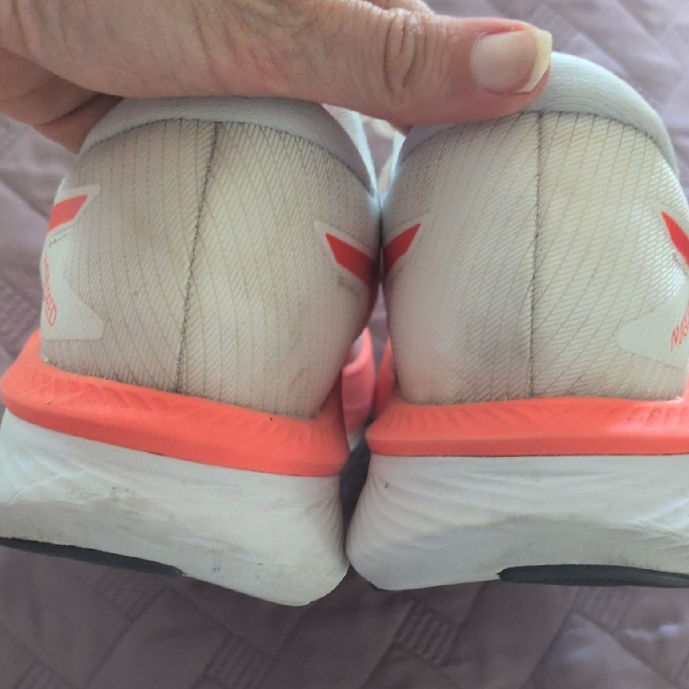 ASICS Magic Speed 3 - Picture 8 of 8